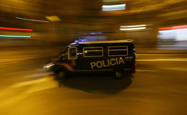 Furgón de la policía nacional en Barcelona.