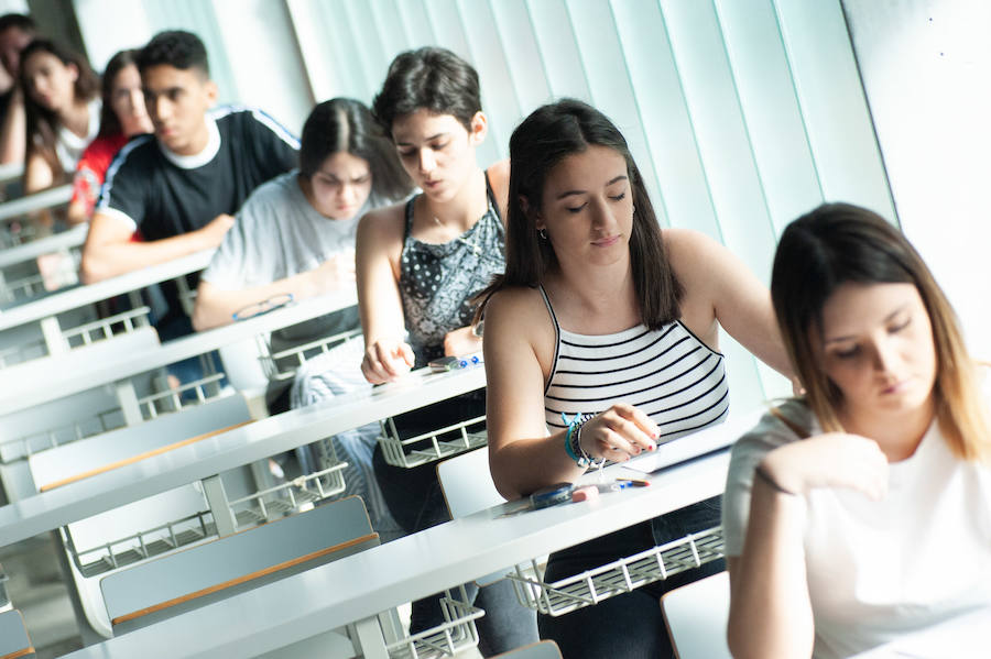 Casi 7.000 alumnos murcianos demostrarán todo lo aprendido para poder matricularse en la universidad el próximo curso
