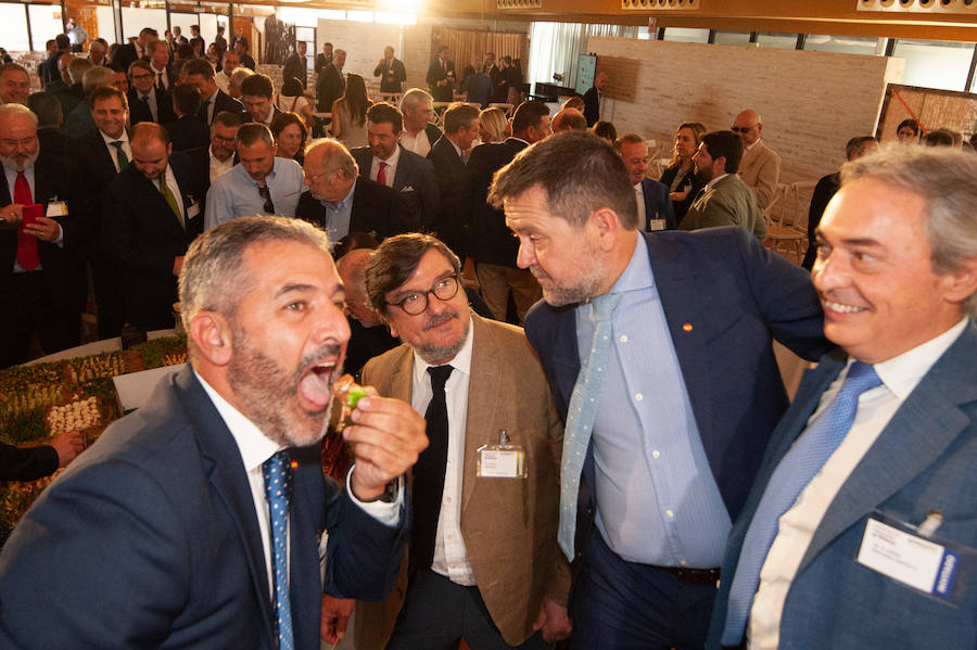 López Miras anuncia durante la clausura de la asamblea general de Proexport la convocatoria de ayudas por valor de 1,6 millones para la modernización de regadíos