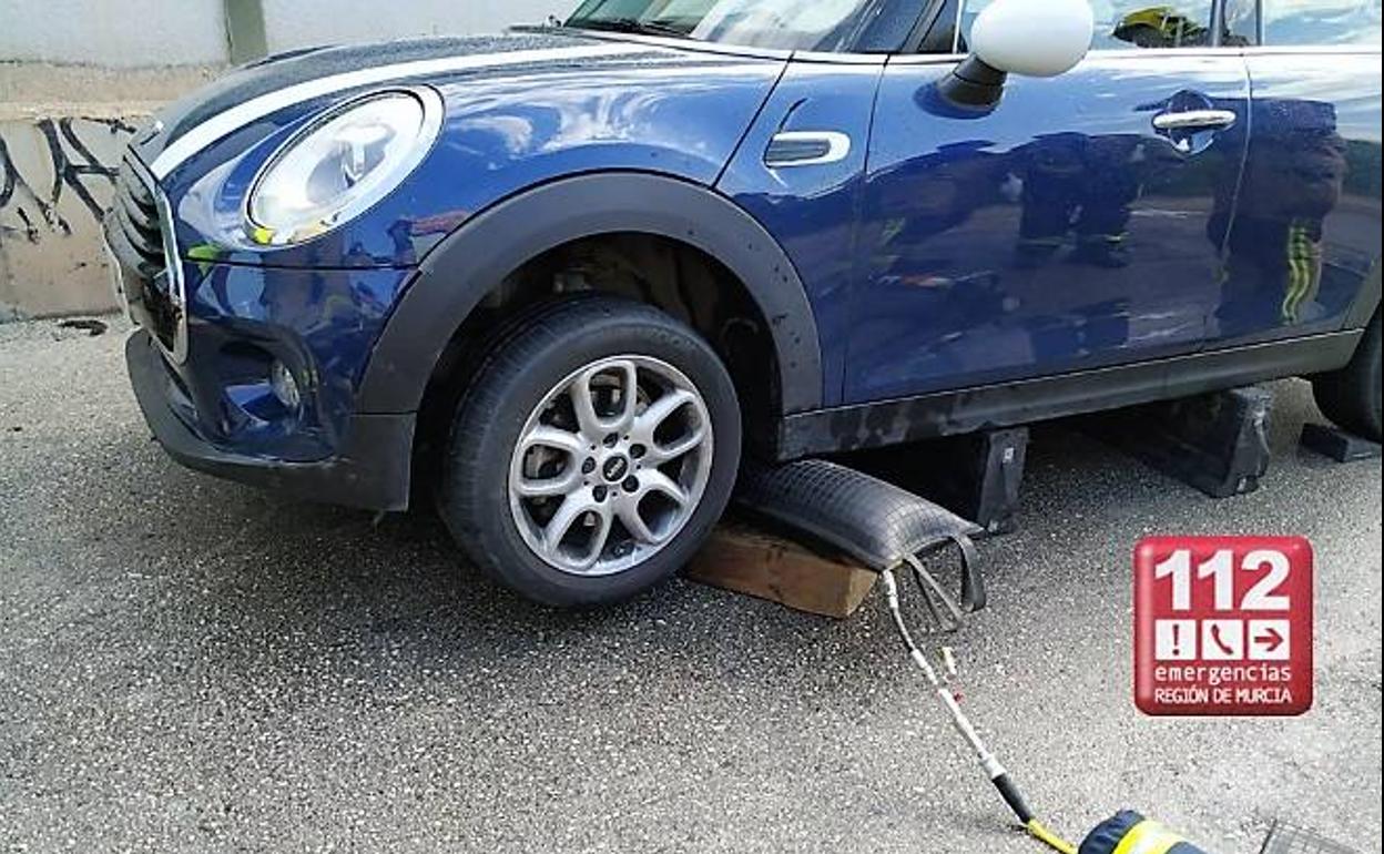 El vehículo involucrado en el accidente ocurrido en la pedanía de Guadalupe.