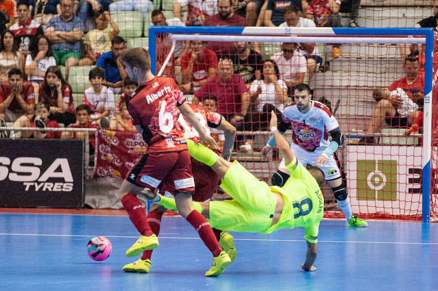 Los de Giustozzi remontaron una desventaja de dos goles para ganar en la tanda tras empatar a 3; serán campeones si ganan el lunes en el Palacio