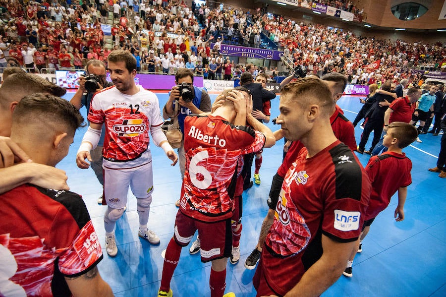 Los de Giustozzi remontaron una desventaja de dos goles para ganar en la tanda tras empatar a 3; serán campeones si ganan el lunes en el Palacio
