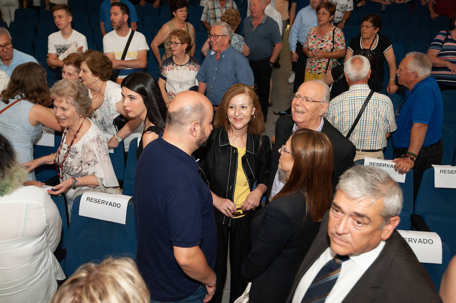 Vela gobernará el municipio con una mayoría absoluta de 11 concejales, los 9 concejales del grupo socialista y los dos ediles de Ciudadanos