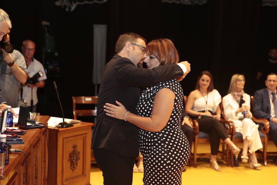 Lorca pasa a manos del PSOE con los votos de IU y Cs después de que el socialista Diego José Mateos arrebatara la alcaldía a Fulgencio Gil y diera cabida en el gobierno municipal al edil de la formación naranja como primer teniente de alcalde