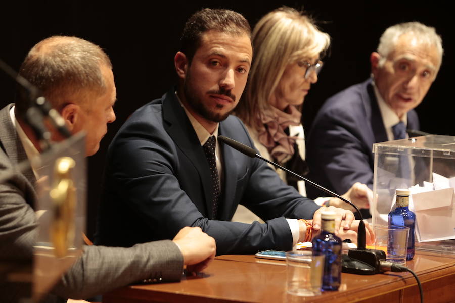 Lorca pasa a manos del PSOE con los votos de IU y Cs después de que el socialista Diego José Mateos arrebatara la alcaldía a Fulgencio Gil y diera cabida en el gobierno municipal al edil de la formación naranja como primer teniente de alcalde