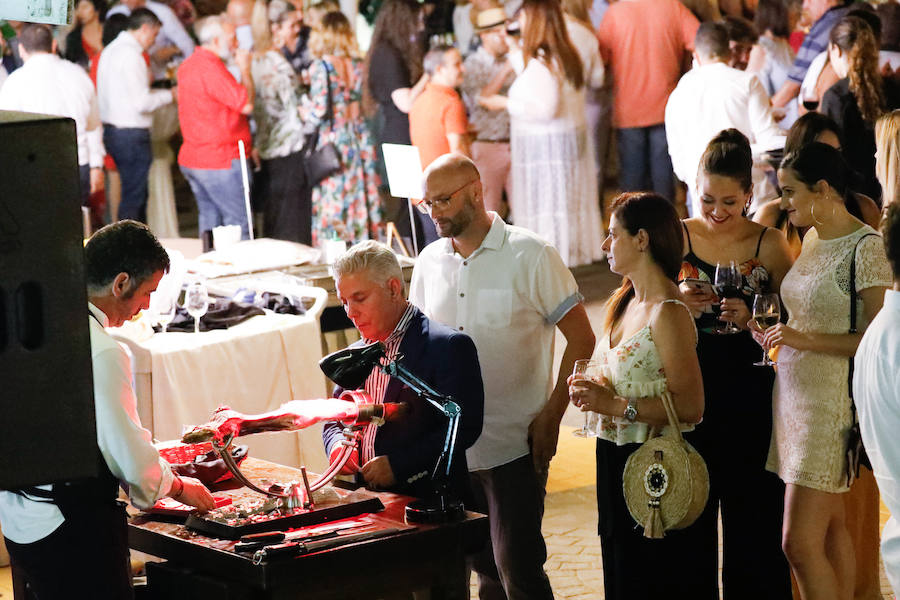 La sexta edición de la fiesta de 'La Verdad' reúne a 600 personas en el salón de celebraciones Promenade