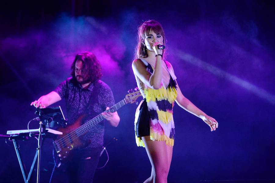 La cantante catalana congregó a varios miles de personas en la plaza de toros de Murcia para presentar su primer disco 'Spoiler'