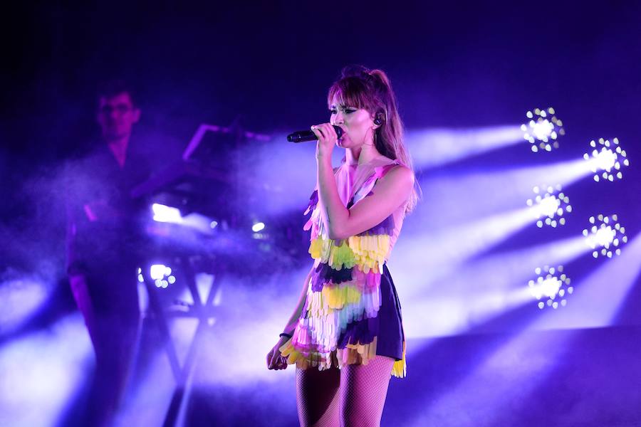 La cantante catalana congregó a varios miles de personas en la plaza de toros de Murcia para presentar su primer disco 'Spoiler'