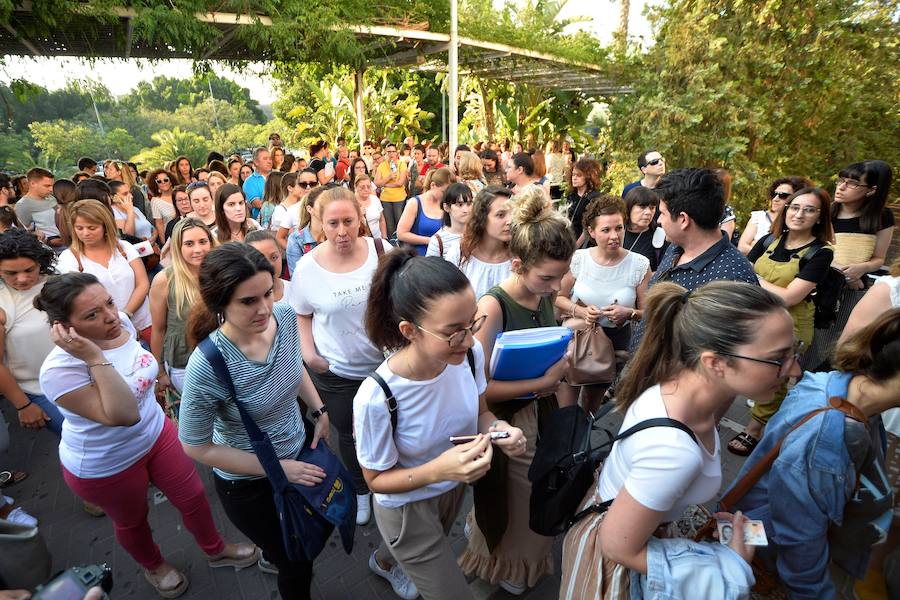 Casi un 90% de los admitidos concurren finalmente al primer examen, llevado a cabo en 19 sedes. La entrada se desarrolló con normalidad, aunque con algunas pequeñas incidencias fruto de los nervios