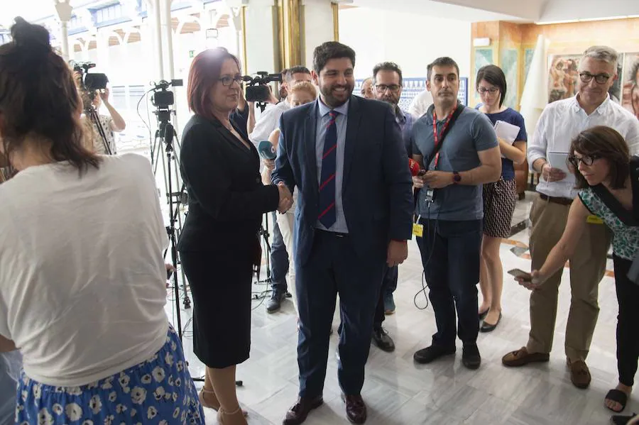 Fotos: López Miras e Isabel Franco firmaron este lunes el pacto