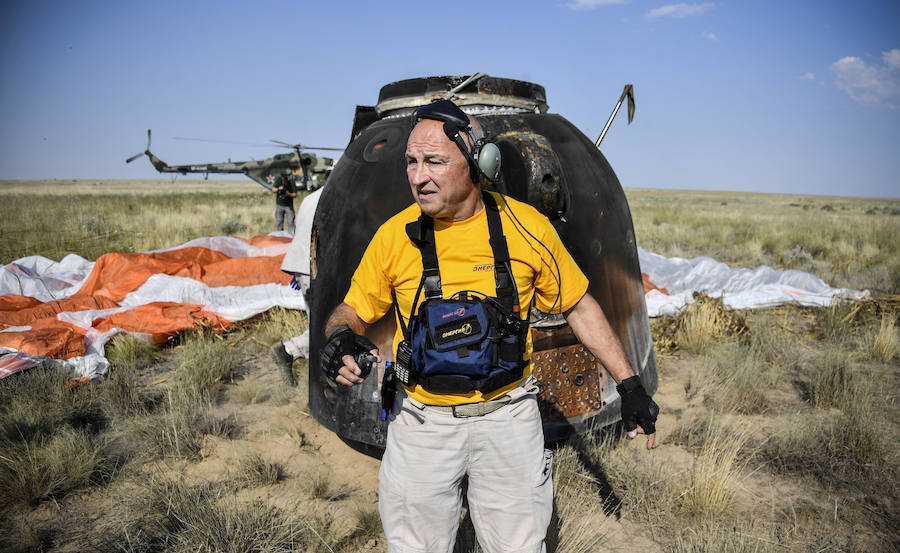 Aterrizaje de la cápsula Soyuz MS-11 con el equipo de la Estación Espacial Internacional del astronauta de la NASA Anne McClain, el cosmonauta ruso Oleg Kononenko y David Saint-Jacques de la Agencia Espacial Canadiense, en un zona remota de Kazajistán