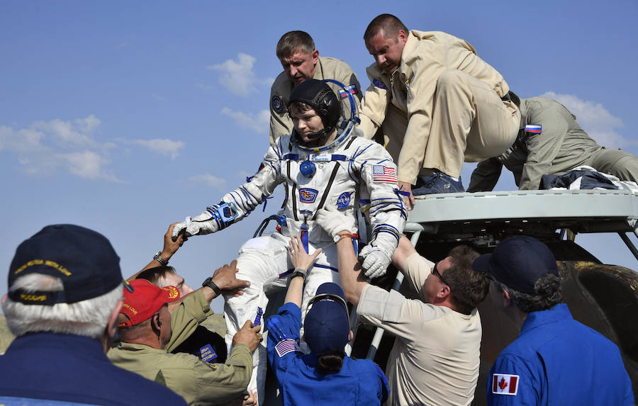 Aterrizaje de la cápsula Soyuz MS-11 con el equipo de la Estación Espacial Internacional del astronauta de la NASA Anne McClain, el cosmonauta ruso Oleg Kononenko y David Saint-Jacques de la Agencia Espacial Canadiense, en un zona remota de Kazajistán