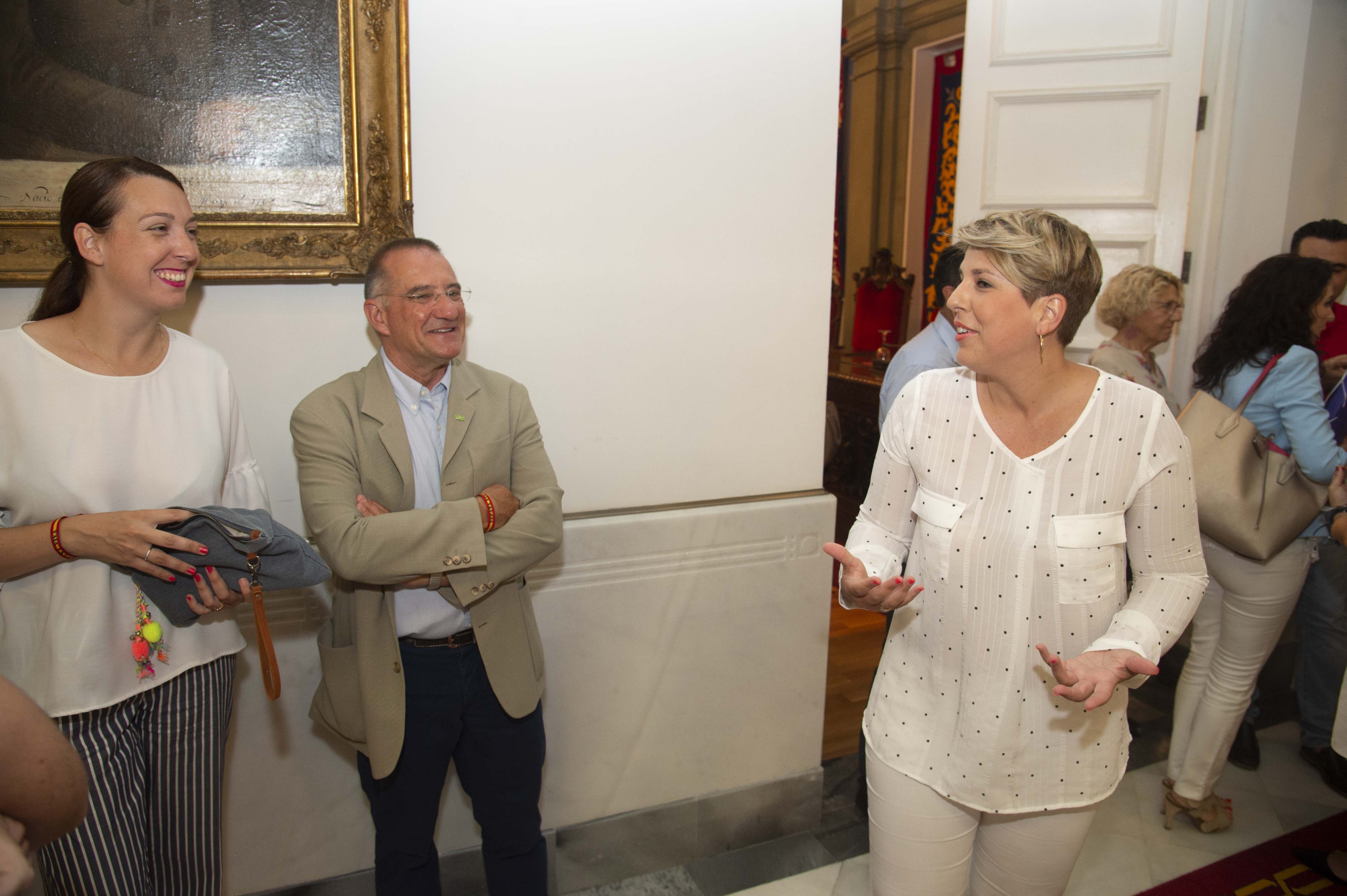 La dimisión de Manuel Mora y las conversaciones sobre los pactos han protagonizado el Pleno Municipal del Ayuntamiento de Cartagena, que se ha celebrado este miércoles