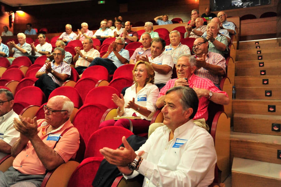 El candidato obtiene 1.102 apoyos mientras que la opción de María del Carmen Martínez solo consigue un voto a favor