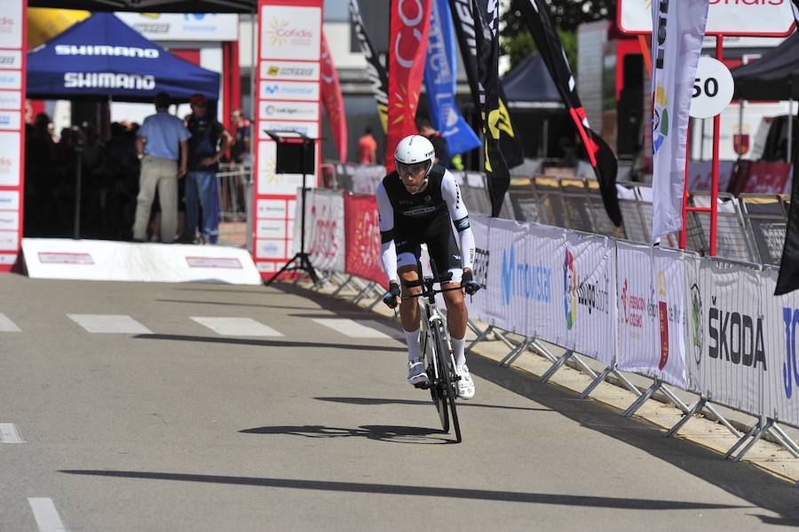 Castroviejo se llevó la contrareloj del Campeonato de España por quinta vez, una hazaña que ningún otro corredor español ha hecho