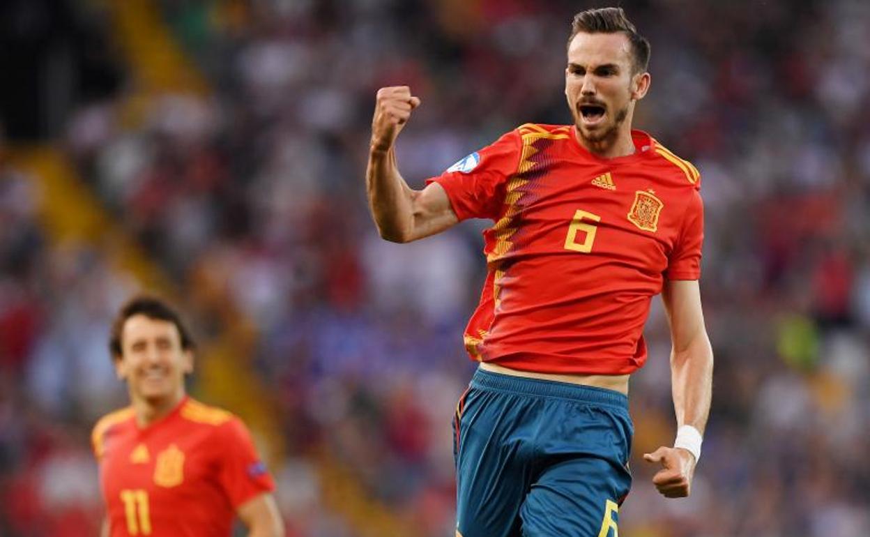 Fabián Ruíz celebra el gol anotado en la final ante Alemania.