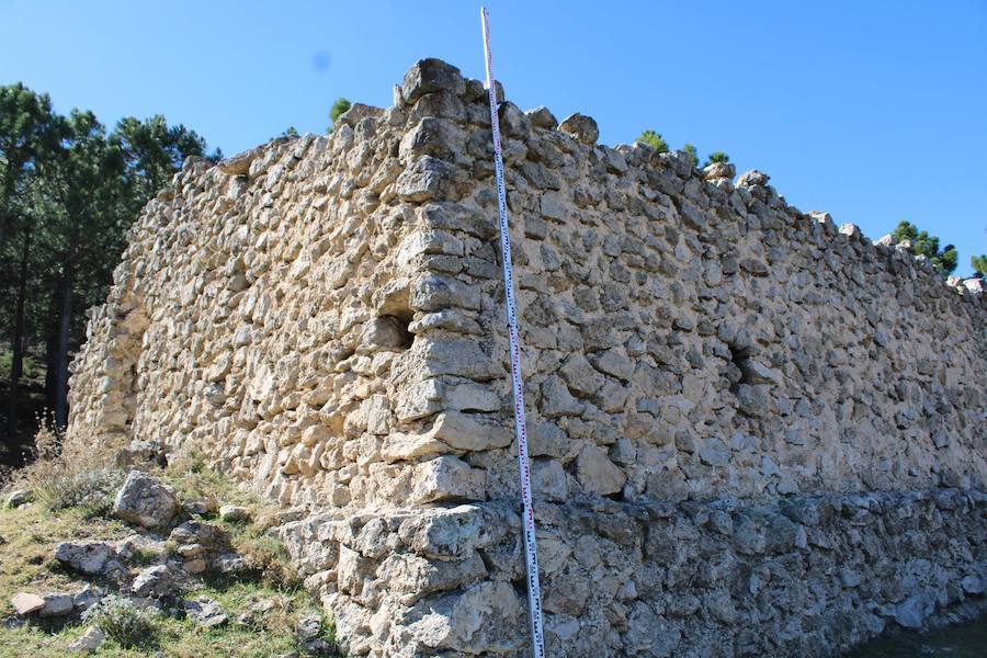 El Plan Director de los Pozos de la Nieve plantea la recuperación de un conjunto etnográfico ahora en ruinas con actuaciones valoradas en un millón de euros durante diez años