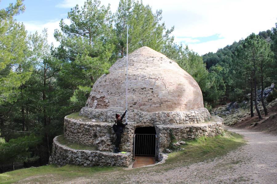 El Plan Director de los Pozos de la Nieve plantea la recuperación de un conjunto etnográfico ahora en ruinas con actuaciones valoradas en un millón de euros durante diez años