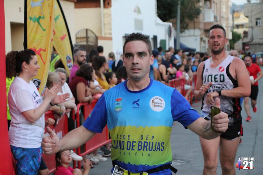 El vencedor de la prueba completa los 5 kilómetros en 15:21 minutos, por los 19:31 de la atleta del Espuña Trail