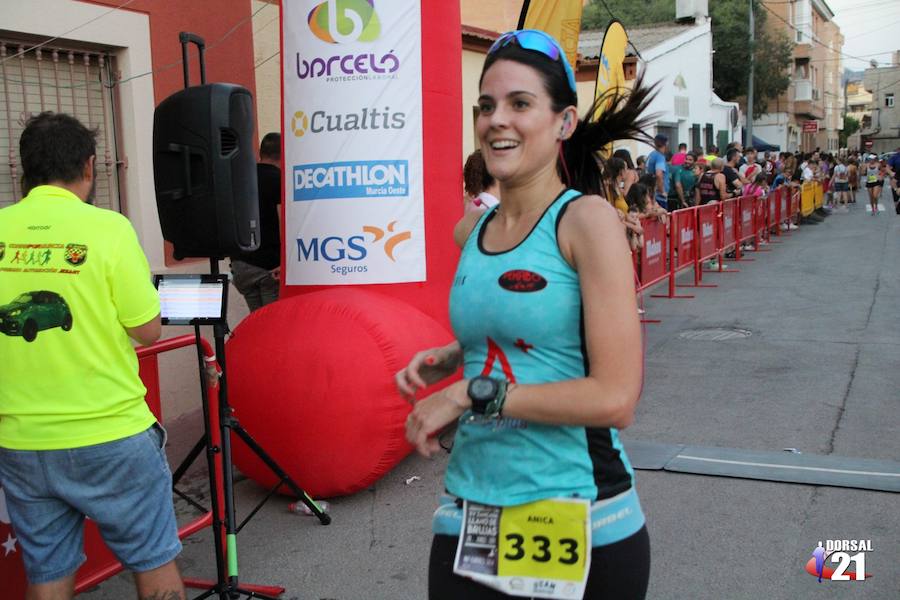 El vencedor de la prueba completa los 5 kilómetros en 15:21 minutos, por los 19:31 de la atleta del Espuña Trail