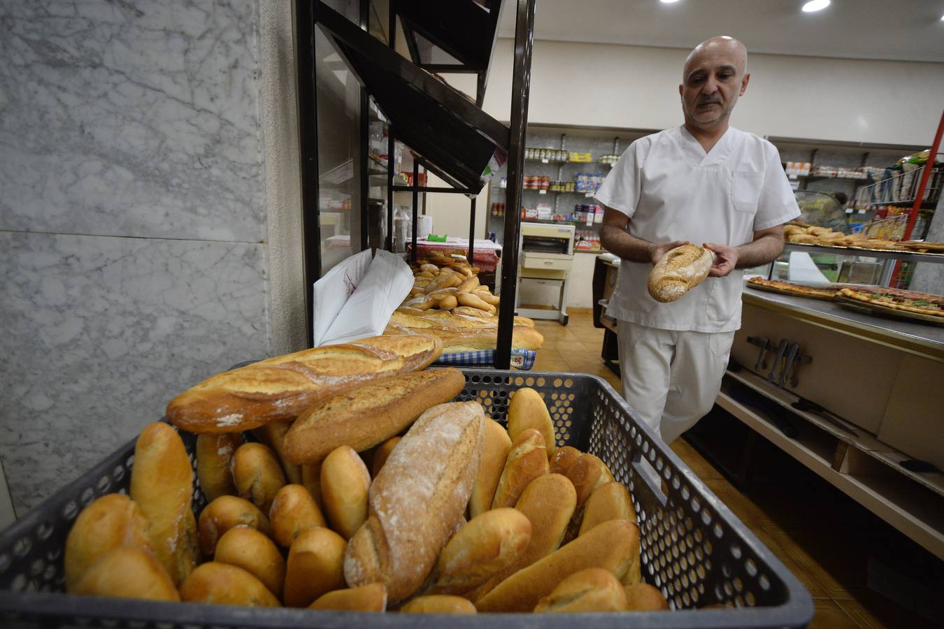 Fotos: Los panaderos celebran la norma que ordena el sector