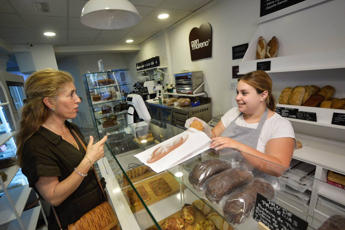 Fotos: Los panaderos celebran la norma que ordena el sector