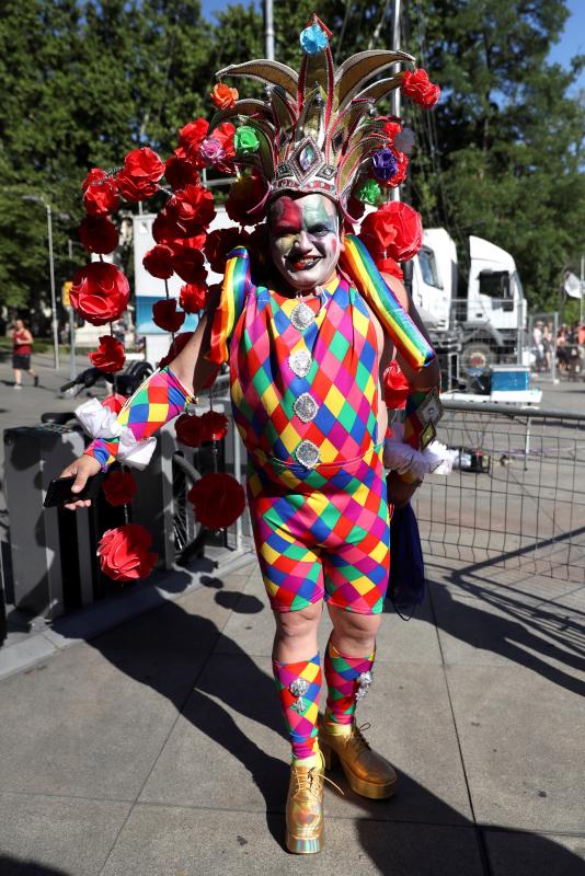 Fotos: Celebración superlativa y multicolor del Orgullo LGTBI en Madrid