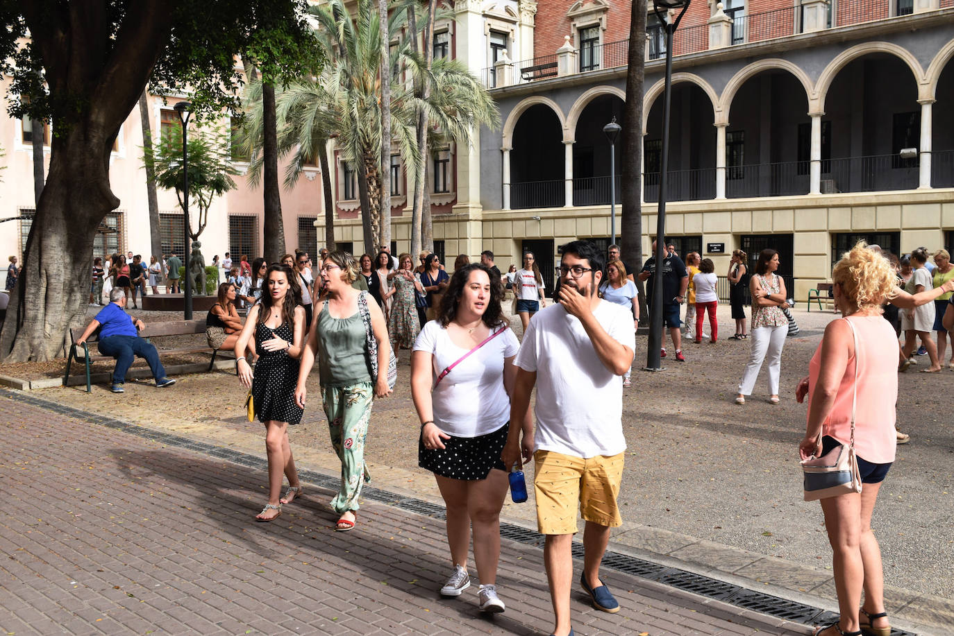 Más de 12.000 opositores se han presentado al examen para conseguir una de las 1.146 plazas de Auxiliar de Enfermería en la Región de Murcia