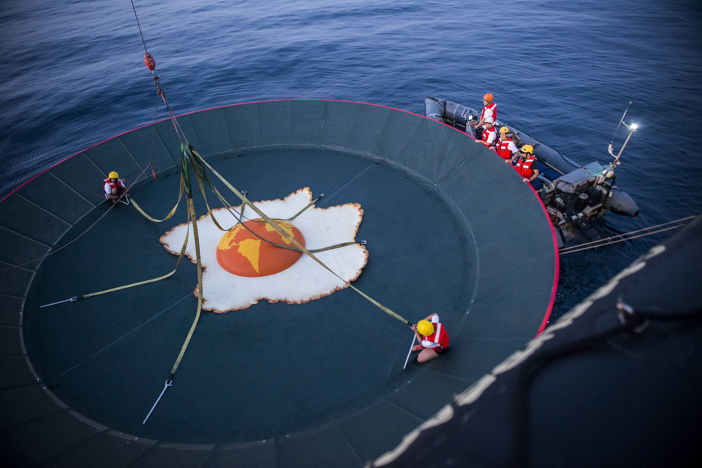 La iniciativa llevada a cabo por Greenpeace alerta sobre el aumento de las temperaturas, especialmente en los océanos, que acumulan gran parte del calor