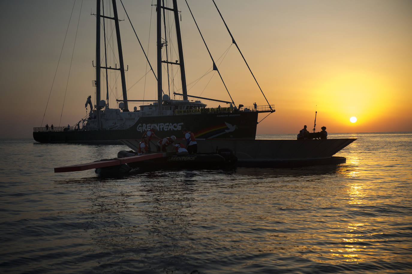 La iniciativa llevada a cabo por Greenpeace alerta sobre el aumento de las temperaturas, especialmente en los océanos, que acumulan gran parte del calor