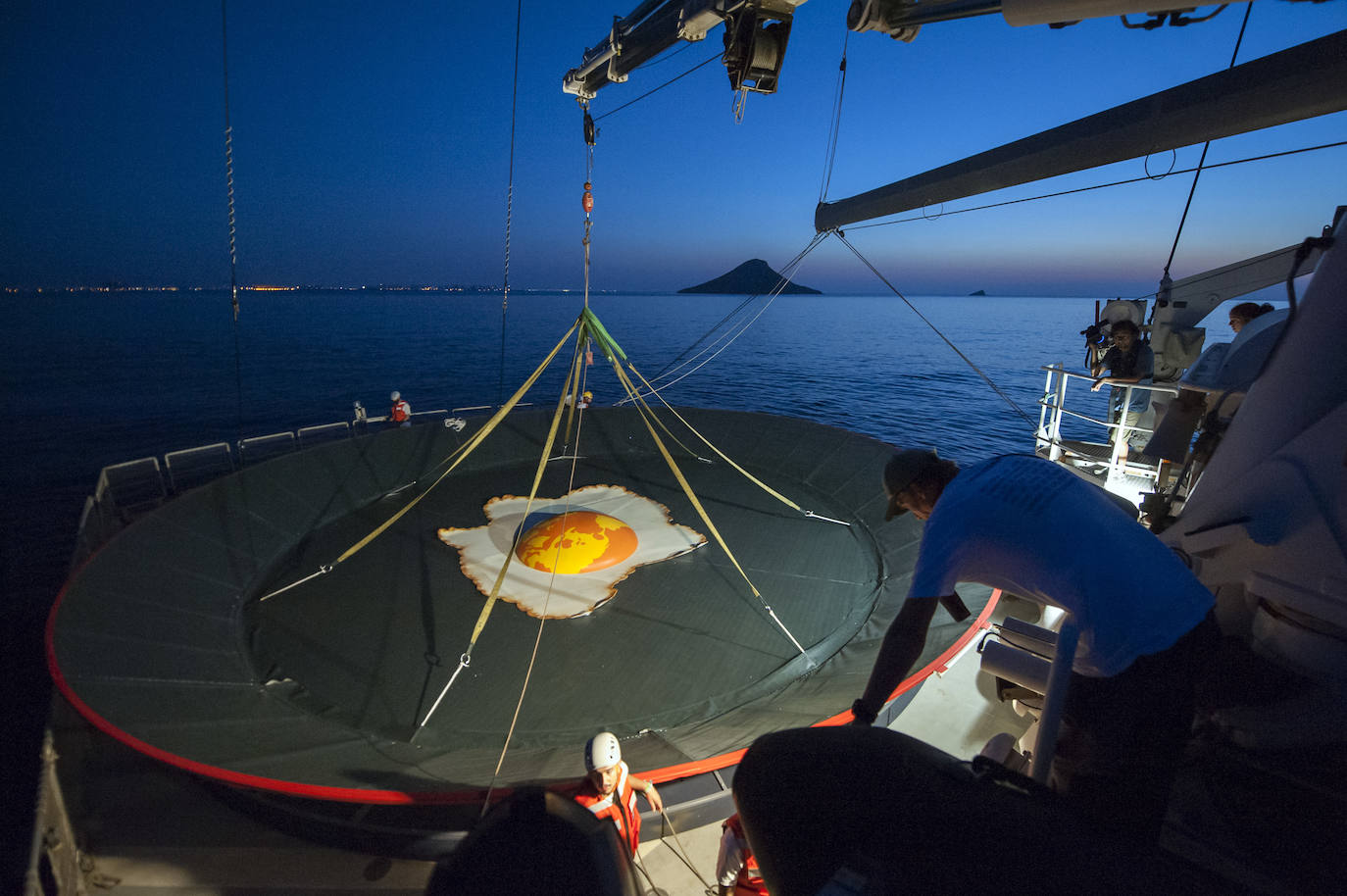 La iniciativa llevada a cabo por Greenpeace alerta sobre el aumento de las temperaturas, especialmente en los océanos, que acumulan gran parte del calor
