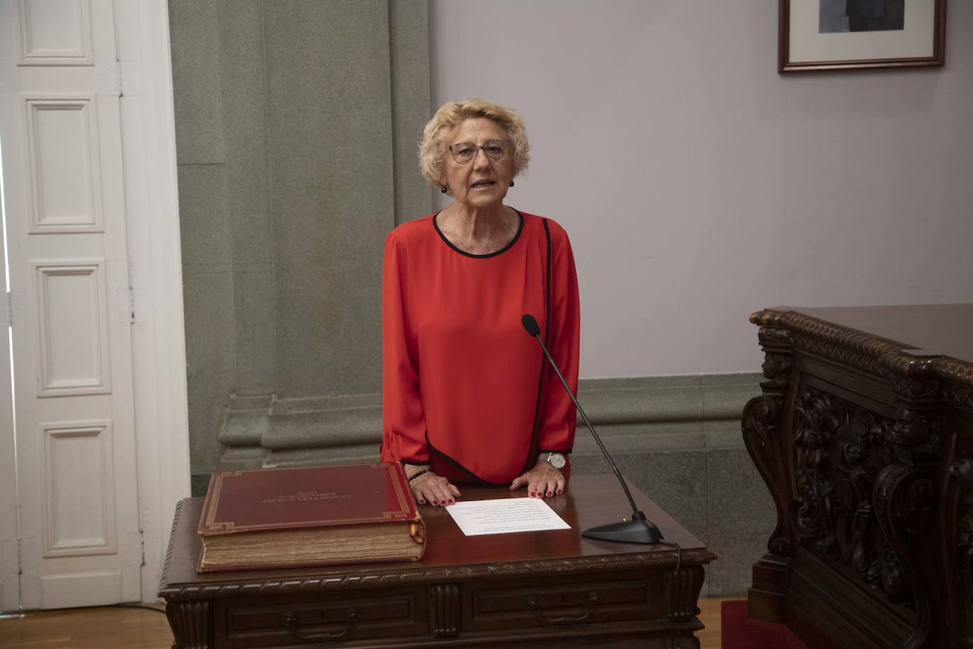 MC se encara con la edil de Hacienda Esperanza Nieto y llama «sinvergüenza» al Ejecutivo