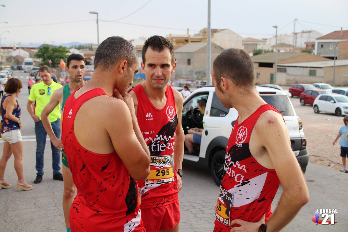 El corredor del Inverclyde AC completa el recorrido de 6,2 kilómetros en 19:38 minutos, por los 23:44 de la atleta del Bitec Tri Impulso