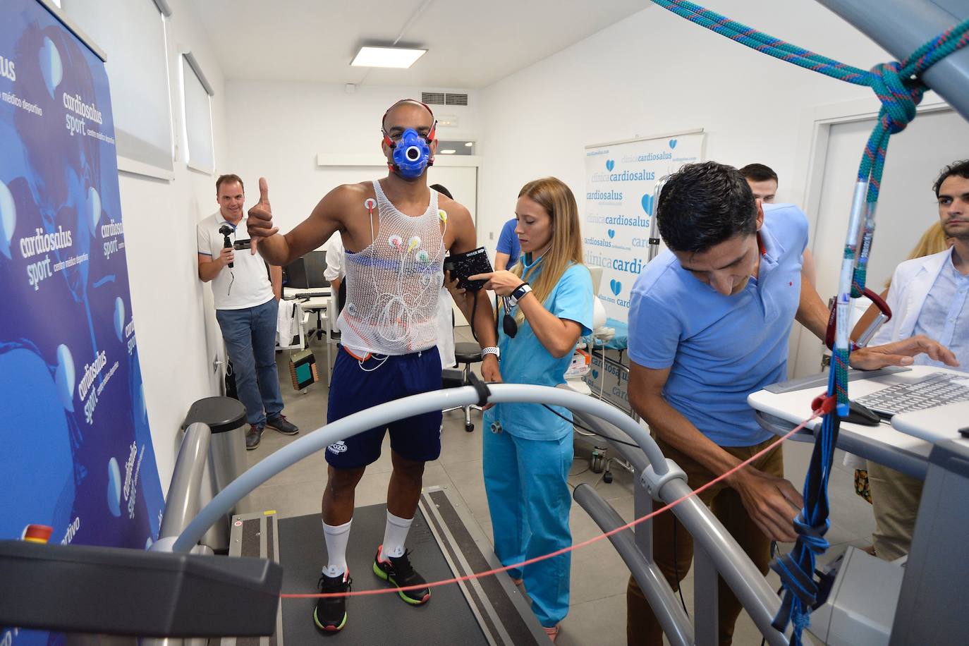 Los jugadores pasaron por Ibermutuamur y el Palacio de los Deportes para los test de fisioterapia y podología, además de por Cardiosalus, que acogió las pruebas de esfuerzo y antropometría.