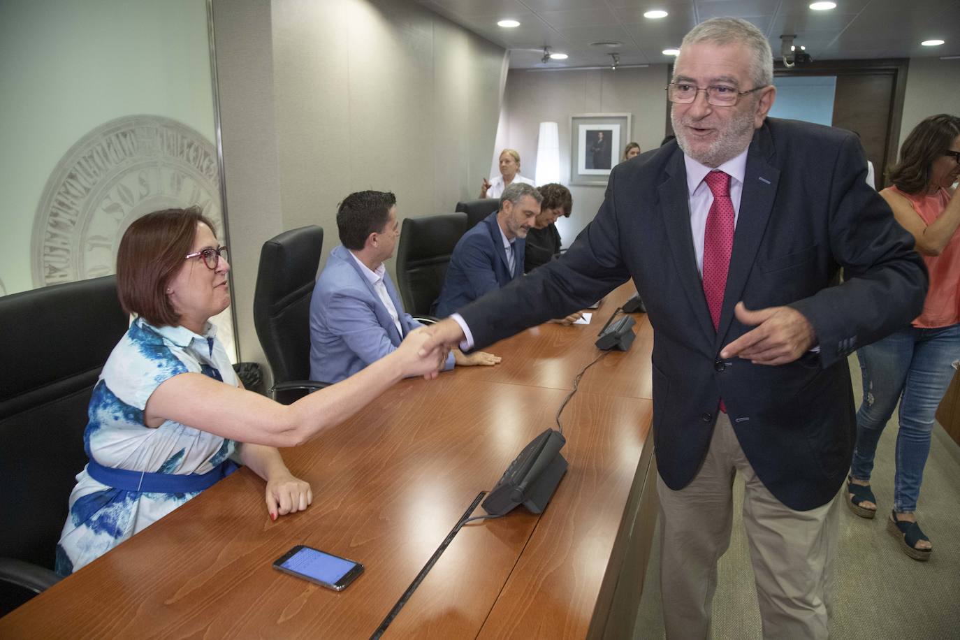 Se cumplirá con los que fija el Reglamento de la Cámara, según apuntó tras la Junta de Portavoces el presidente de la Asamblea Regional, Alberto Castillo, aunque sí que hay algunos grupos que han expresado su voluntad en reducir su discurso,