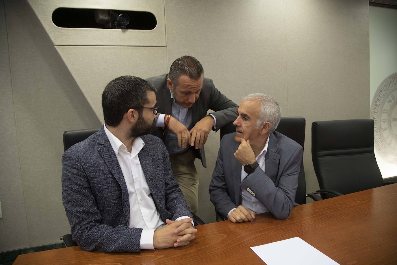 Se cumplirá con los que fija el Reglamento de la Cámara, según apuntó tras la Junta de Portavoces el presidente de la Asamblea Regional, Alberto Castillo, aunque sí que hay algunos grupos que han expresado su voluntad en reducir su discurso,