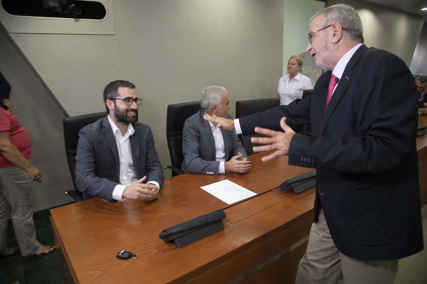 Se cumplirá con los que fija el Reglamento de la Cámara, según apuntó tras la Junta de Portavoces el presidente de la Asamblea Regional, Alberto Castillo, aunque sí que hay algunos grupos que han expresado su voluntad en reducir su discurso,