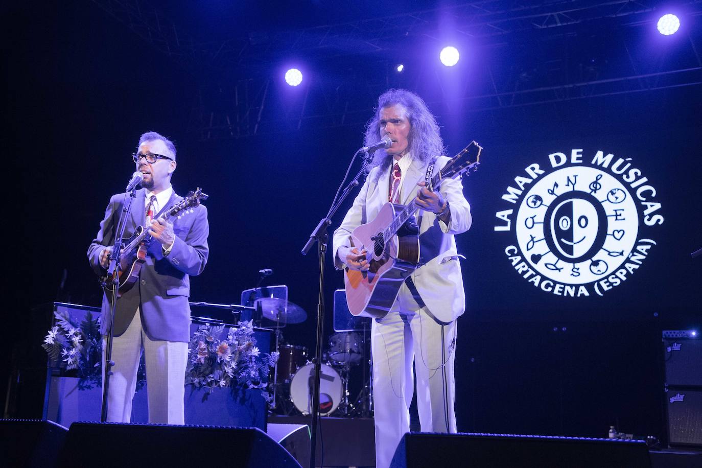 Niño de Elche, Los Hermanos Cubero y Amaia protagonizaron la noche del viernes en Cartagena.