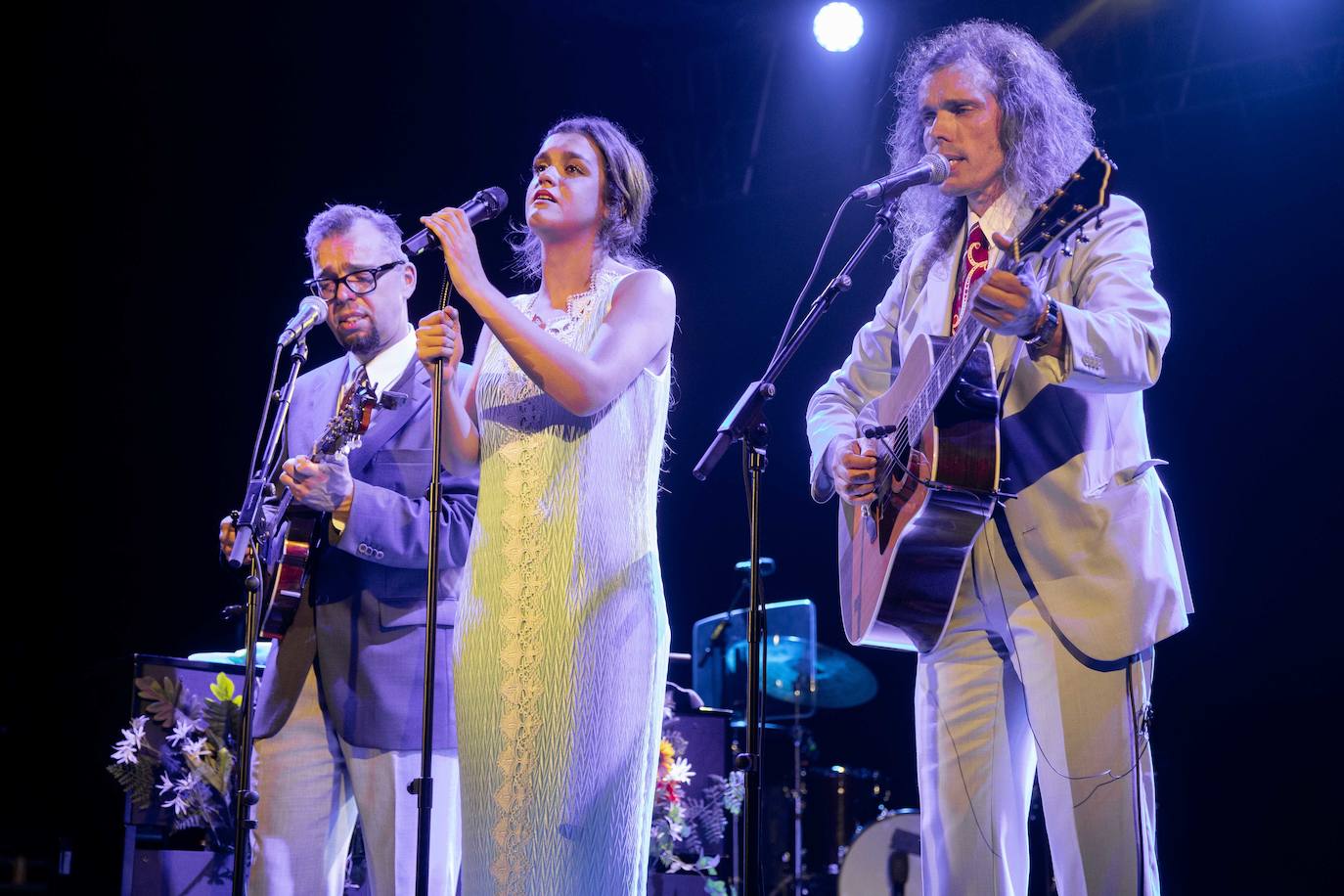 Niño de Elche, Los Hermanos Cubero y Amaia protagonizaron la noche del viernes en Cartagena.