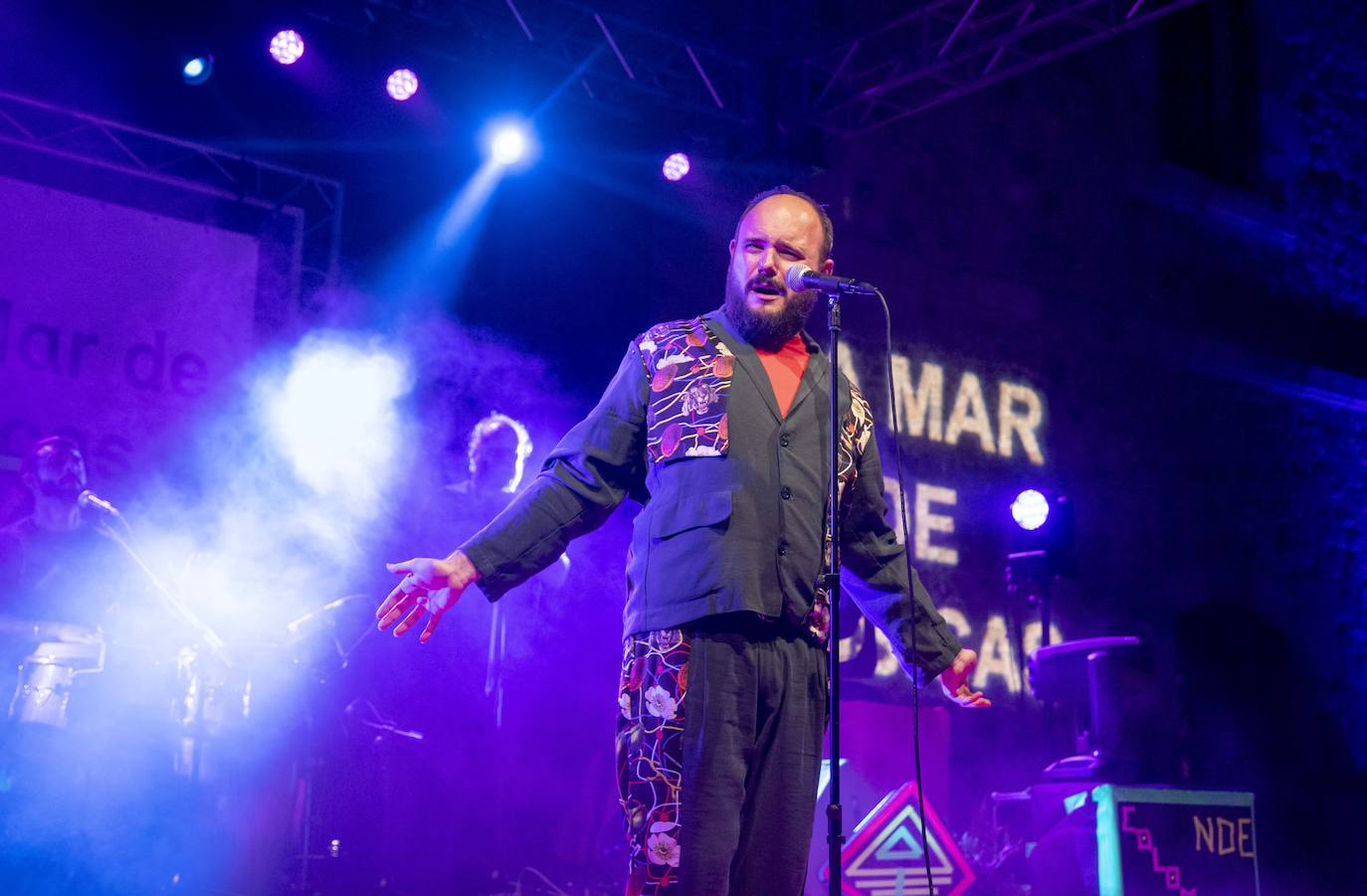 Niño de Elche, Los Hermanos Cubero y Amaia protagonizaron la noche del viernes en Cartagena.
