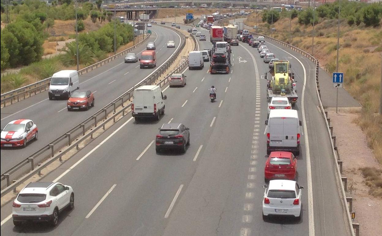 Retención en la A-7 durante este jueves.