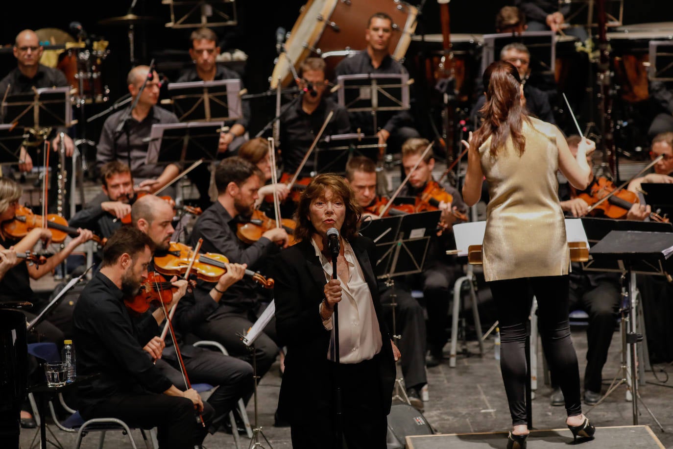 La cantante y actriz británica inauguró el Festival de San Javier. 