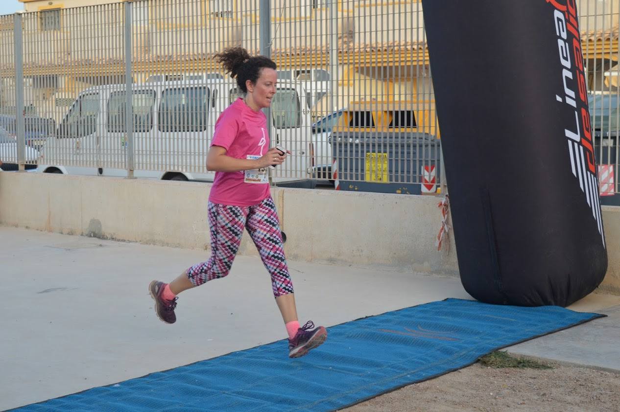 El corredor del C.A. Mandarache Cartagena completa los 5 kilómetros en 19:08 minutos, por los 22:54 de la atleta del Grupo Alcaraz