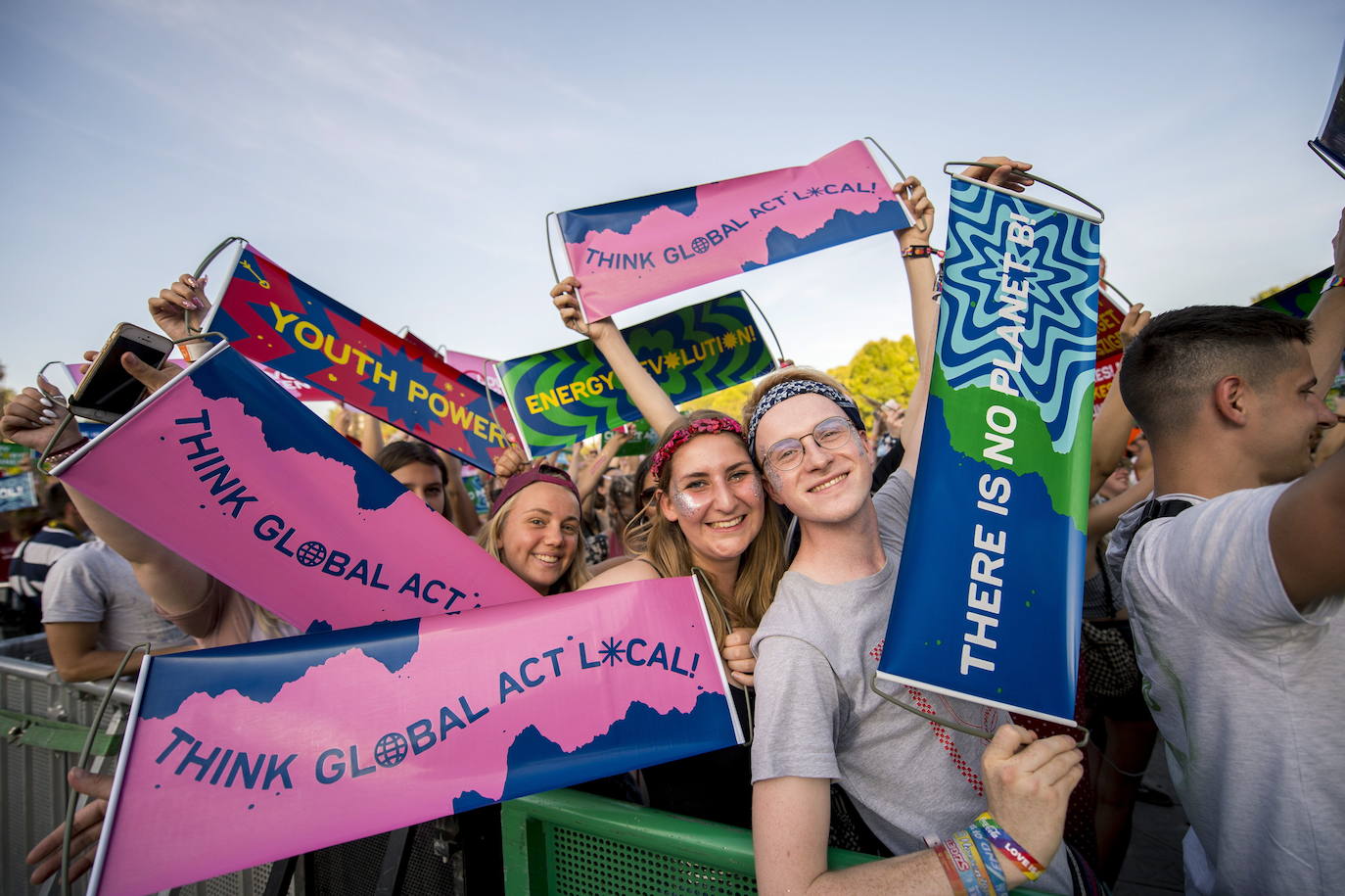 Música, arte y diversión se mezclan en la 27 edición del Sziget Festival, en Budapest (Hungría). El Sziget Festival, que cuenta en su cartel con artistas de la talla de Ed Sheeran y Foo Fighters, se celebra del 7 al 13 de agosto.