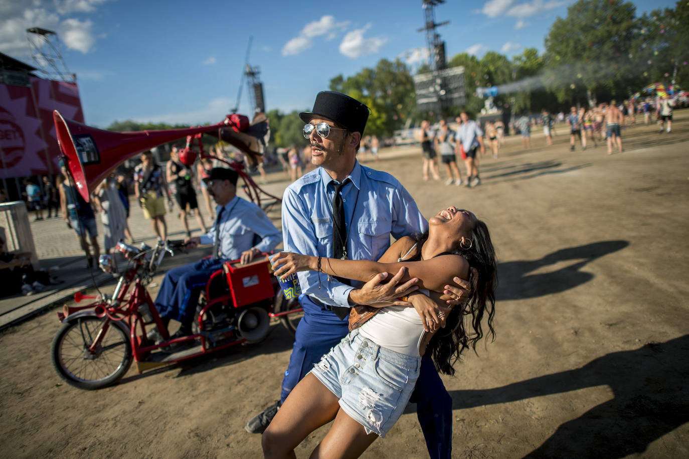 Música, arte y diversión se mezclan en la 27 edición del Sziget Festival, en Budapest (Hungría). El Sziget Festival, que cuenta en su cartel con artistas de la talla de Ed Sheeran y Foo Fighters, se celebra del 7 al 13 de agosto.