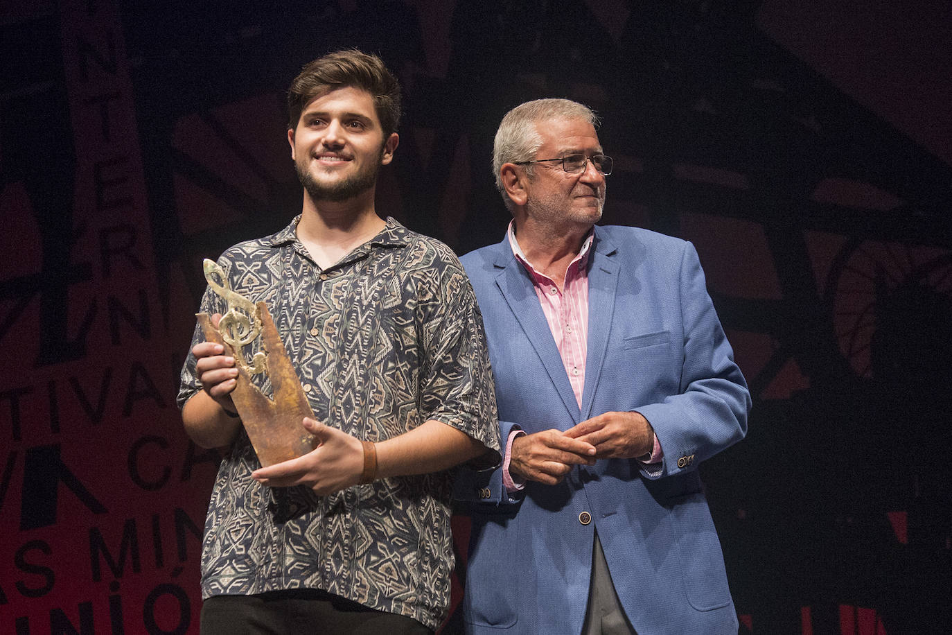 'El Mati' se hace con la Lámpara Minera. Olga Aznar García, de Barcelona, gana el Desplante Femenino; el granadino José Fermín Fernández se hace con el Bordón Minero; y el cartagenero Alejandro Solano, vencedor del premio Filón tocando la marimba