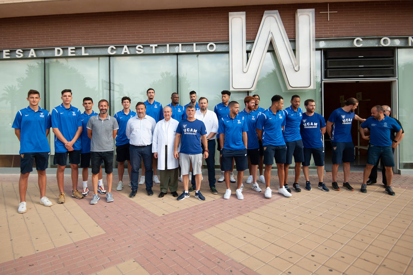 A las pruebas médicas han asistido todos los jugadores menos cuatro: Emanuel Cate, Rafa Luz, Dino Radoncic y Askia Booker