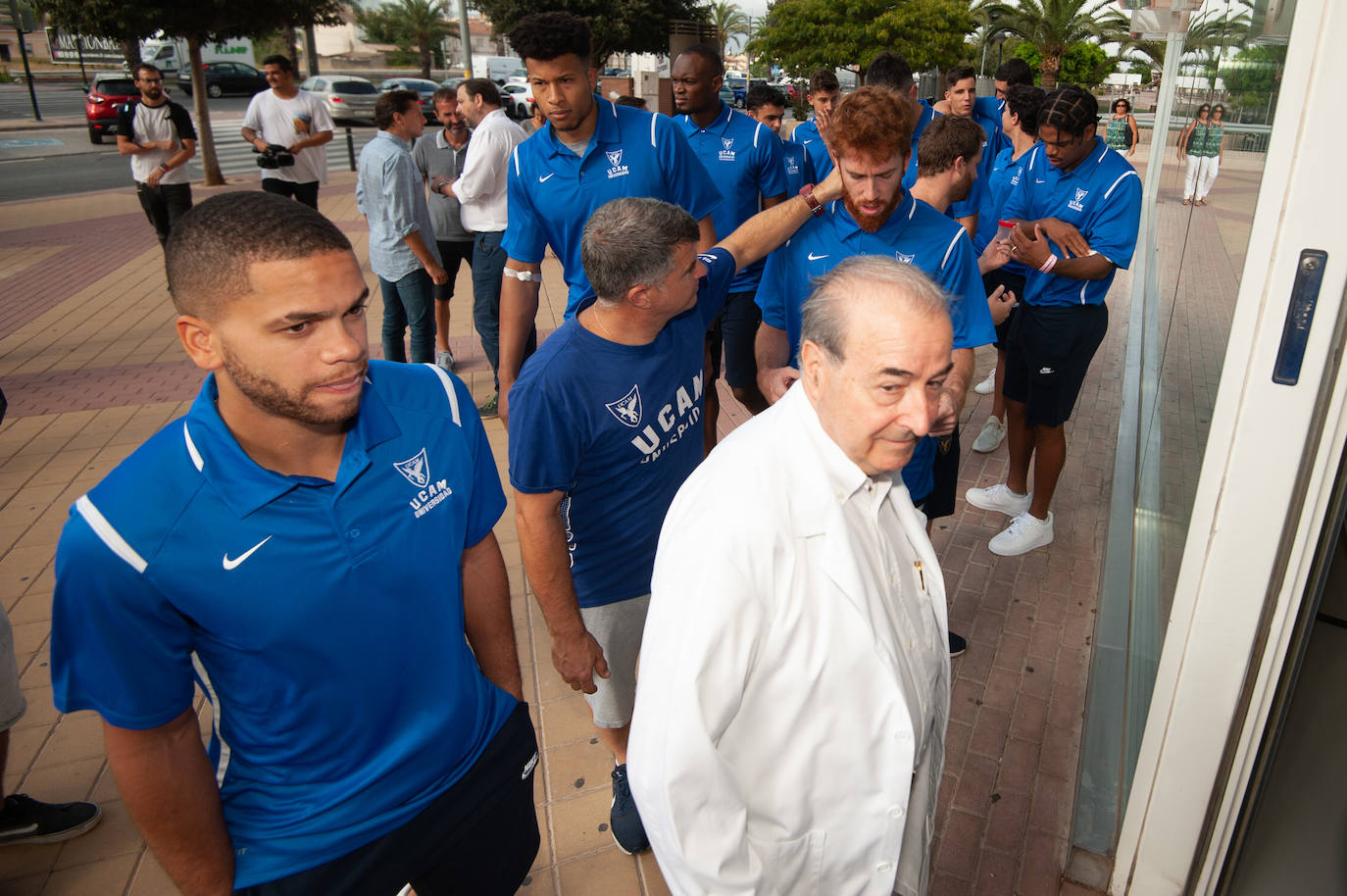 A las pruebas médicas han asistido todos los jugadores menos cuatro: Emanuel Cate, Rafa Luz, Dino Radoncic y Askia Booker