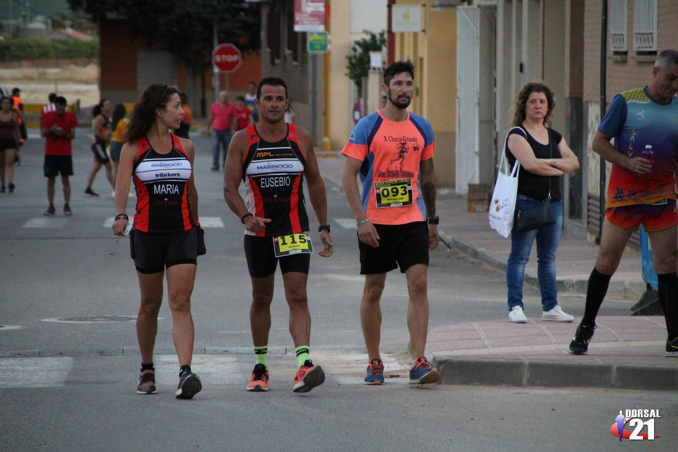 El atleta del Mobel Automenor Running Team se lleva el triunfo con un tiempo de 33:15 minutos, por los 40:45 para la corredora del C.D. Runtritón