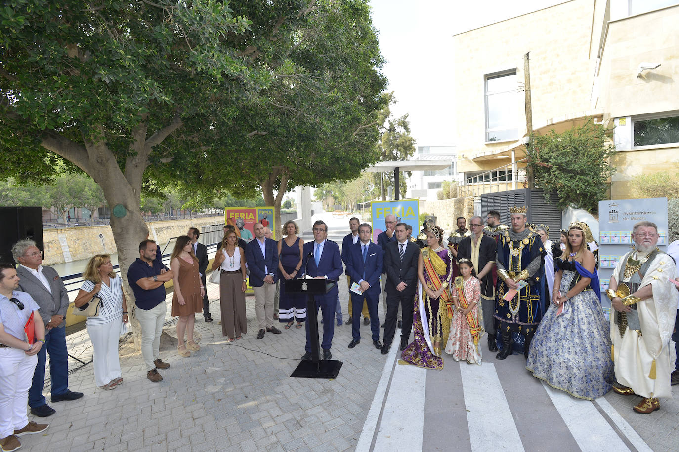 La gran inauguración del paseo fluvial 'Murcia Río' será este sábado, con malabaristas y atracciones de circo, música, danza, animación infantil y esgrima